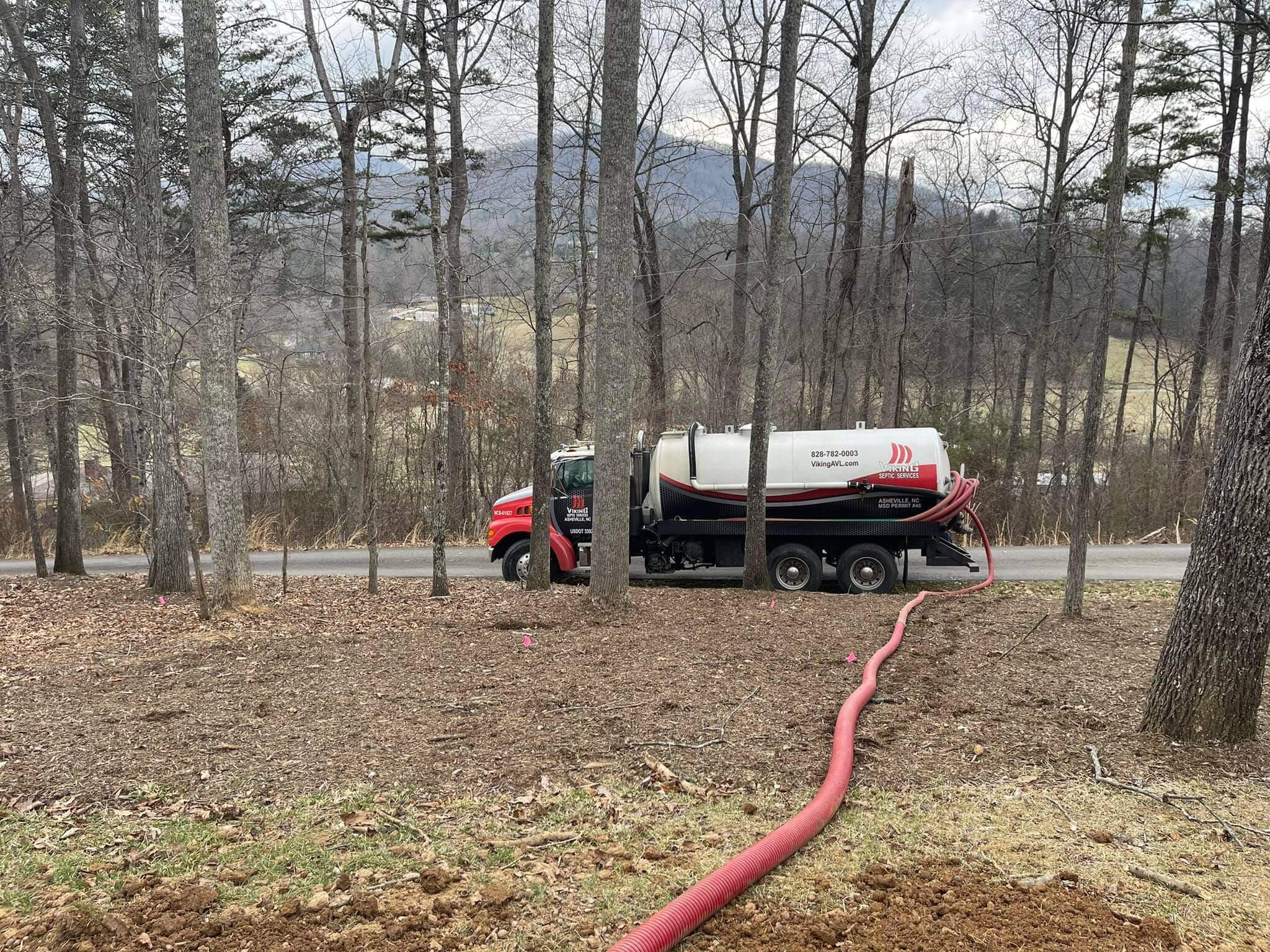 Septic tank cleaning truck